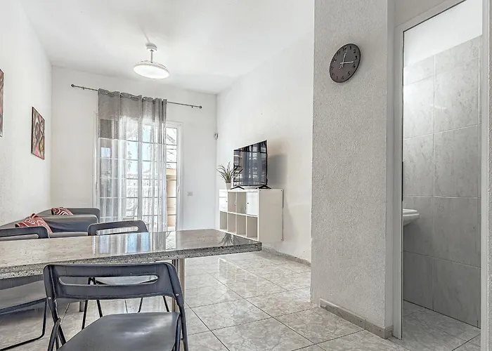 شقة Tenerifeopenhome 3-story Flat Playa Americas *